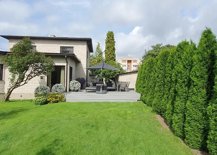 Elly House Holiday home *